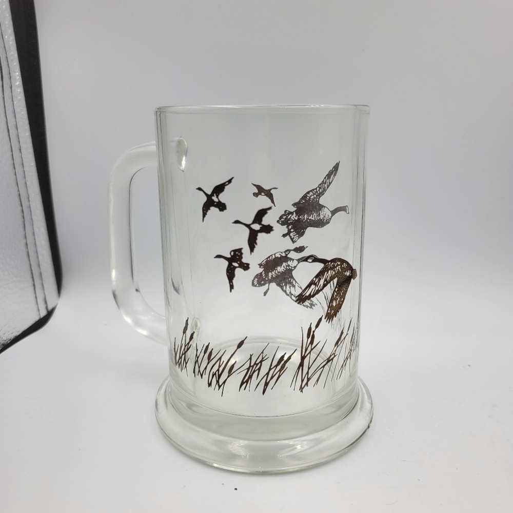 Vintage 1982 Avon Geese Clear Glass Stein/ Beer Mug - Picture 2 of 5